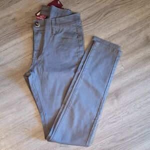 Gray Slim Fit Jegging.